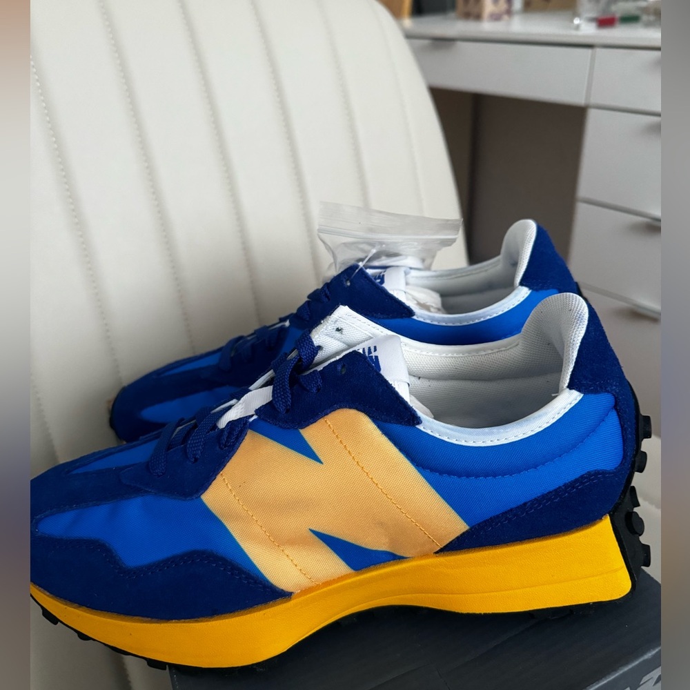 New Balance 327 Blue Orange- Men’s 9.5